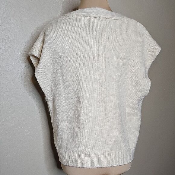 Esqualo M/L Ivory Pointelle Knit Sweater Vest with Rhinestone buttons - Picture 4 of 9